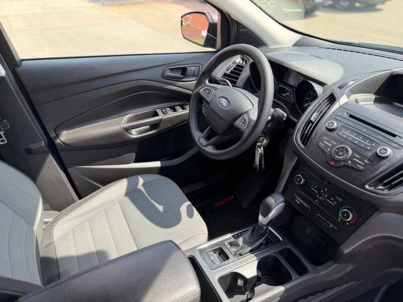 2017 Ford Escape S
