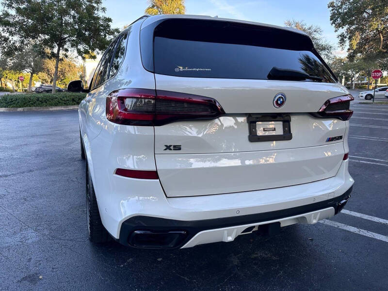 2022 BMW X5 M50i
