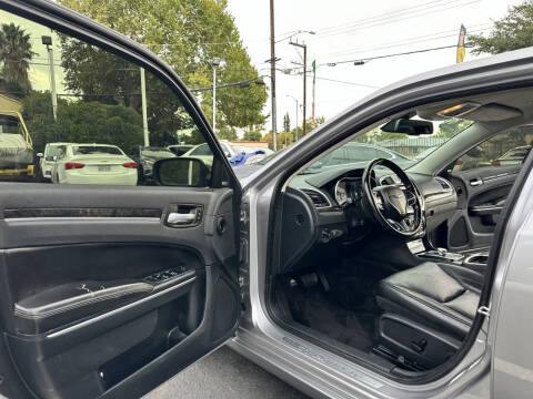 2018 Chrysler 300 Limited