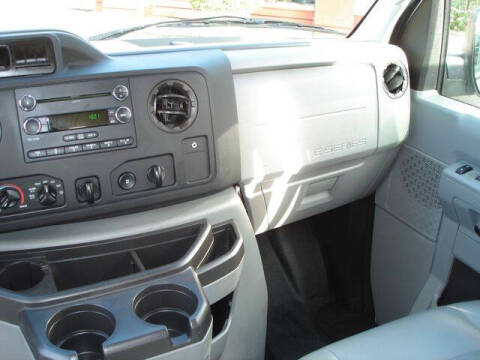 2014 Ford E-Series E-350 SD