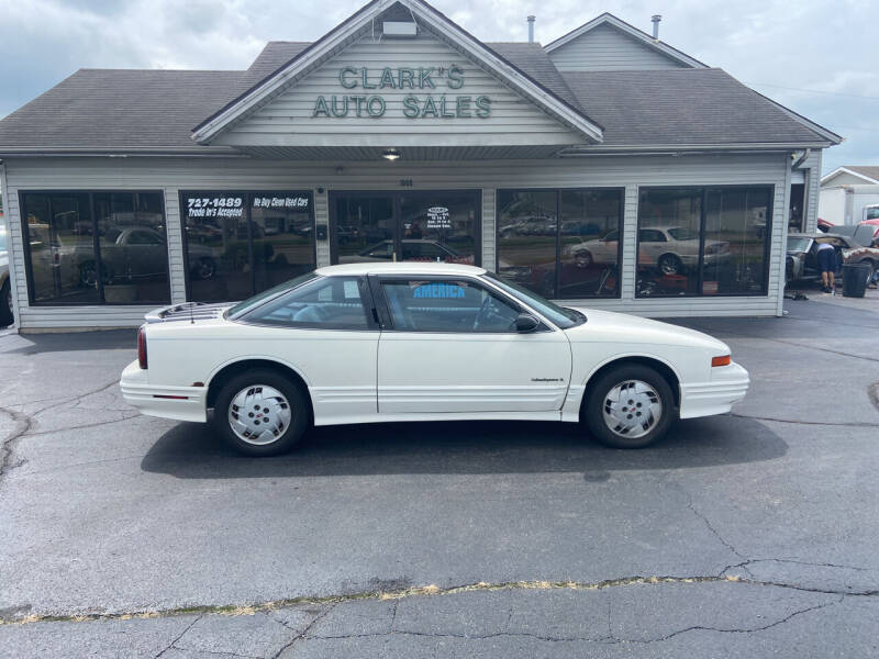 1992 Oldsmobile Cutlass Supreme for sale at Clarks Auto Sales in Middletown OH