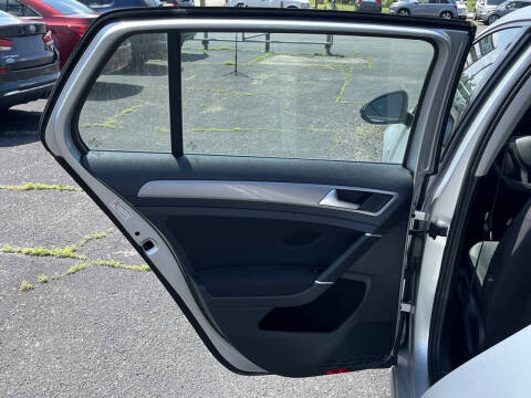 2016 Volkswagen e-Golf SE