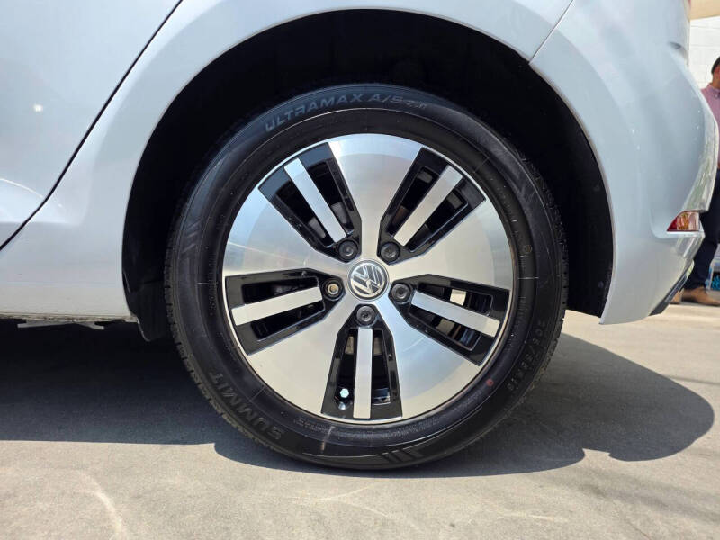 2019 Volkswagen e-Golf SE