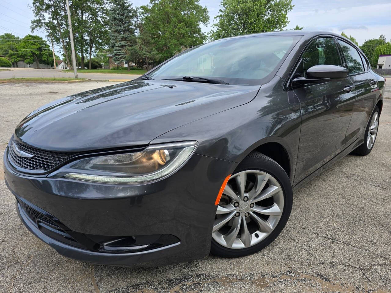  2015 Chrysler 200 S Sedan FWD   