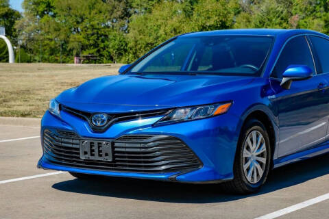 2020 Toyota Camry Hybrid LE