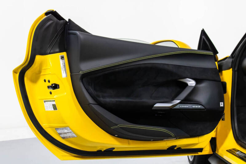 2023 Ferrari 296 GTS