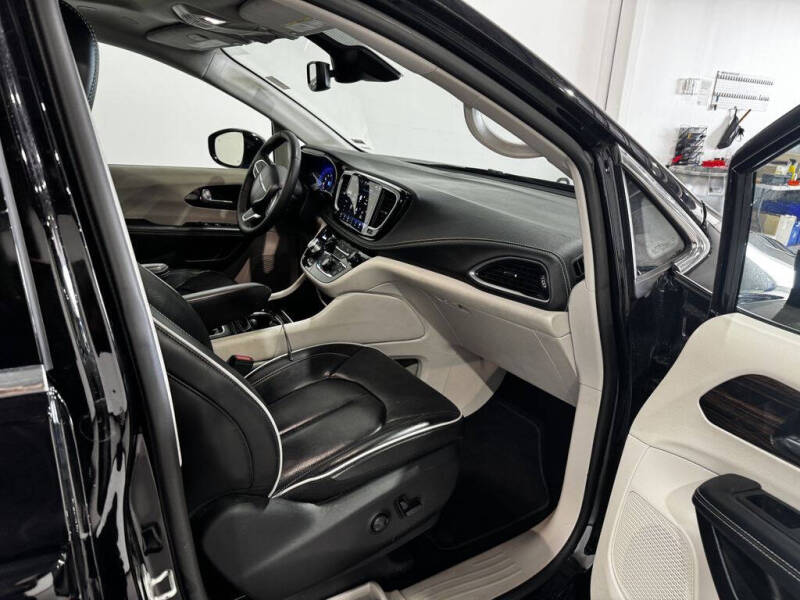 2024 Chrysler Pacifica Limited