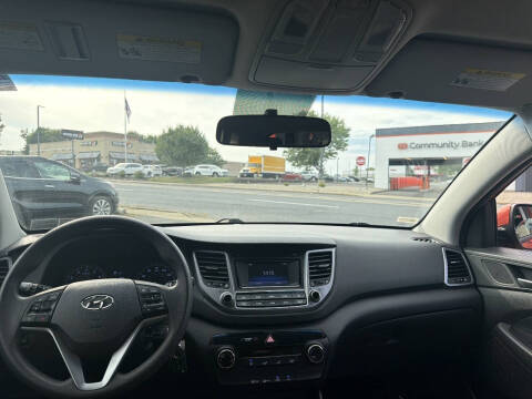 2017 Hyundai Tucson SE