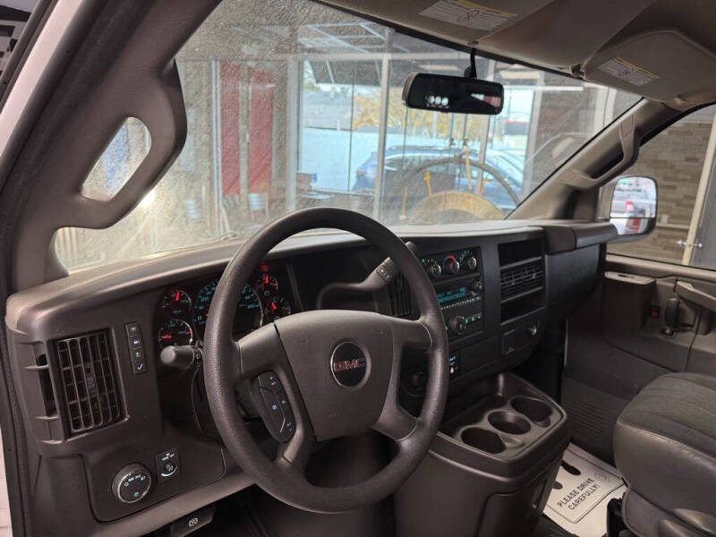 2024 GMC Savana 2500