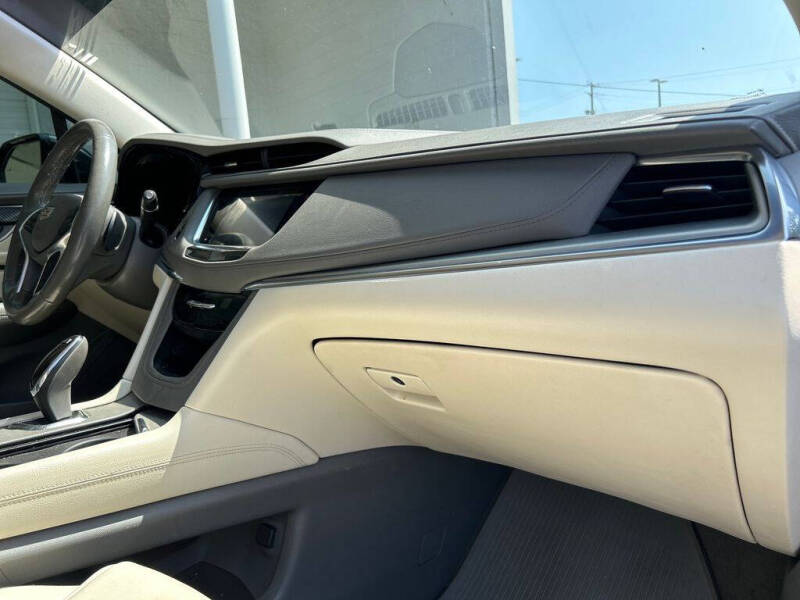 2019 Cadillac XT5 Premium Luxury