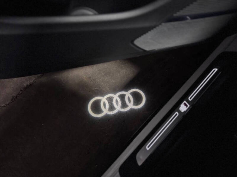 2020 Audi Q8 quattro Premium Plus 55 TFSI