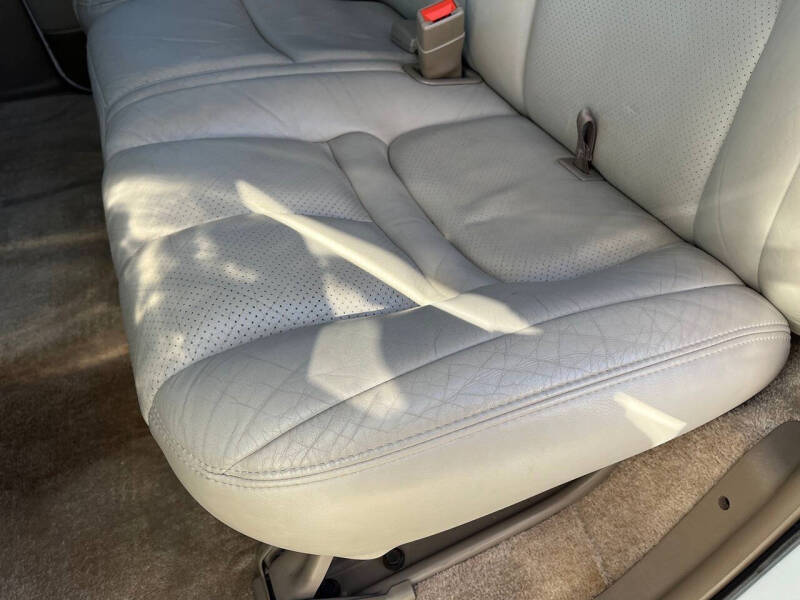 2000 Cadillac Escalade