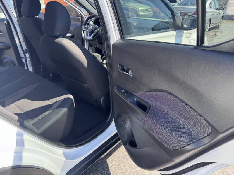 2020 Nissan Kicks SV
