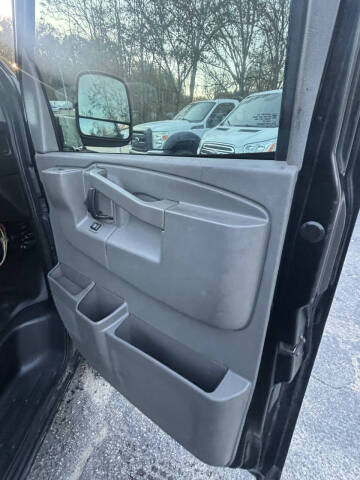 2017 Chevrolet Express 2500