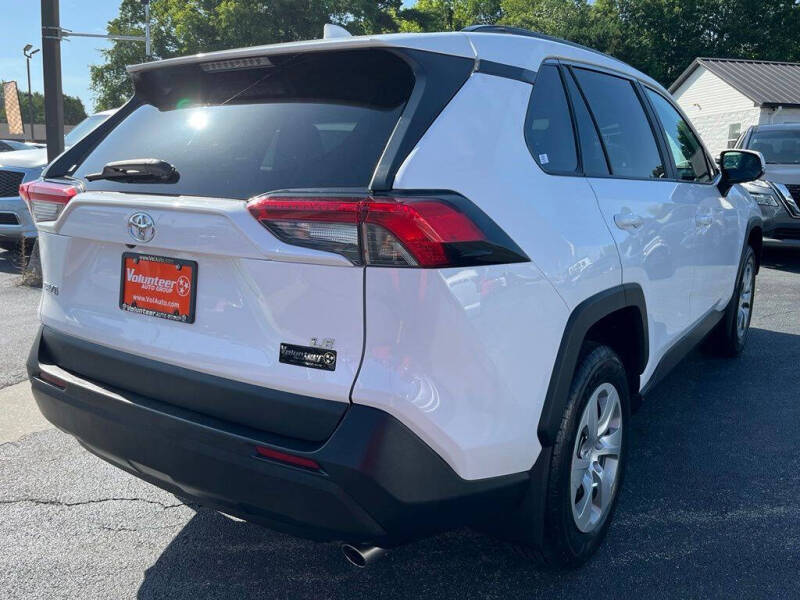 2021 Toyota RAV4 LE