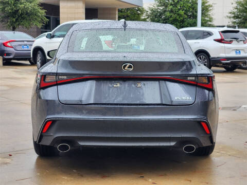 2023 Lexus IS 300