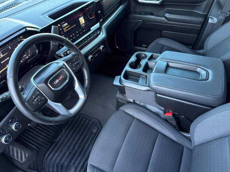 2024 GMC Sierra 1500