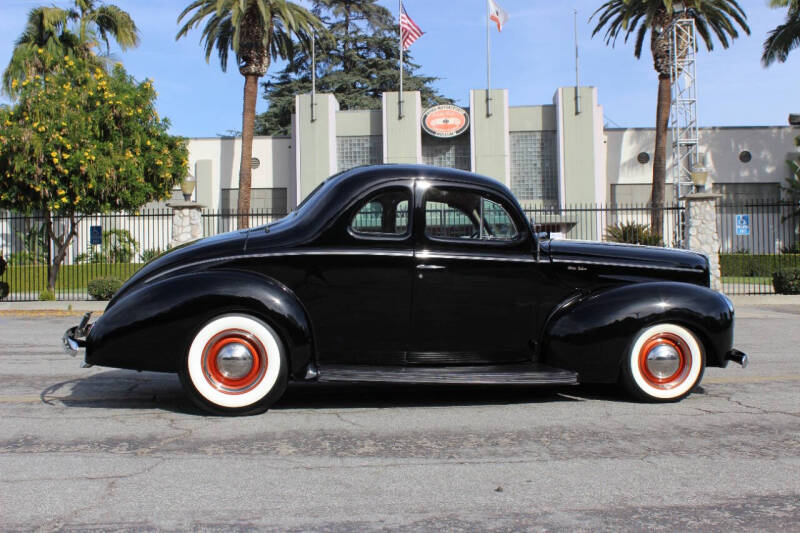1940 Ford Deluxe