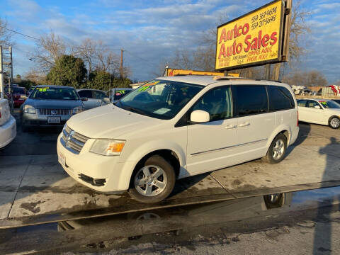 2009 Dodge Grand Caravan for sale at AUTCO AUTO SALES in Fresno CA