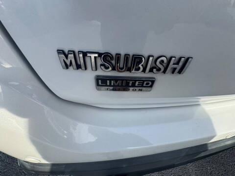 2018 Mitsubishi Outlander LE