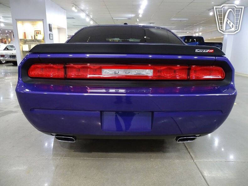 2010 Dodge Challenger SRT8