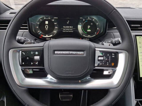 2025 Land Rover Range Rover P550e SE