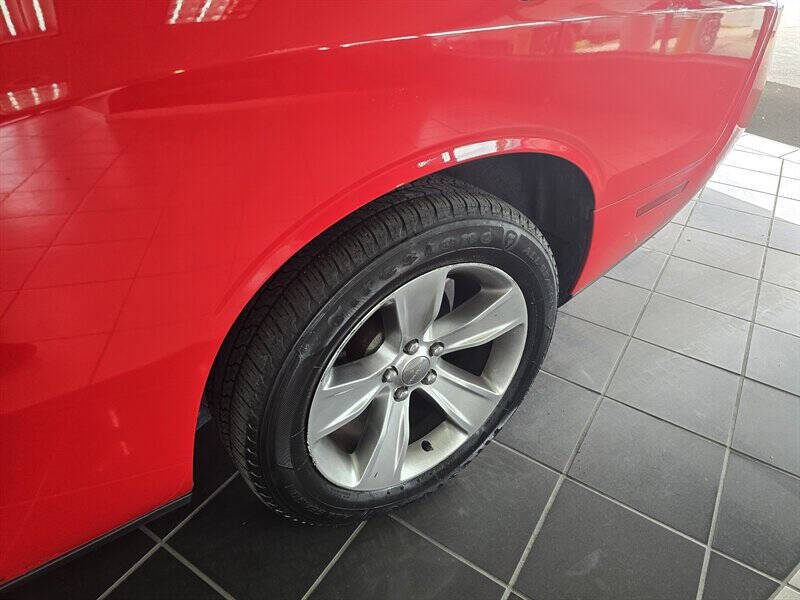 2015 Dodge Challenger SXT