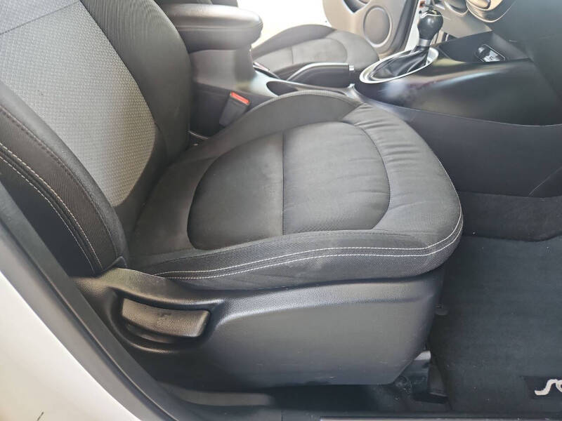 2019 Kia Soul +