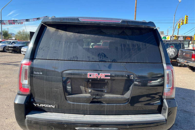2017 GMC Yukon SLT