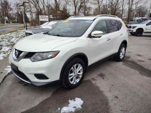 2016 Nissan Rogue for sale at Dave's Car Corner in Hartford City IN