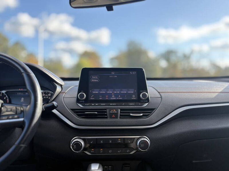 2020 Nissan Altima 2.5 SR