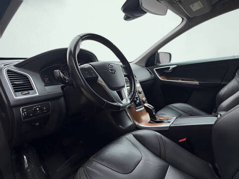 2017 Volvo XC60 T5 Inscription