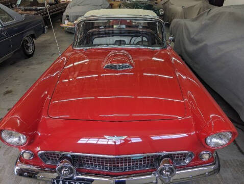 1956 Ford Thunderbird