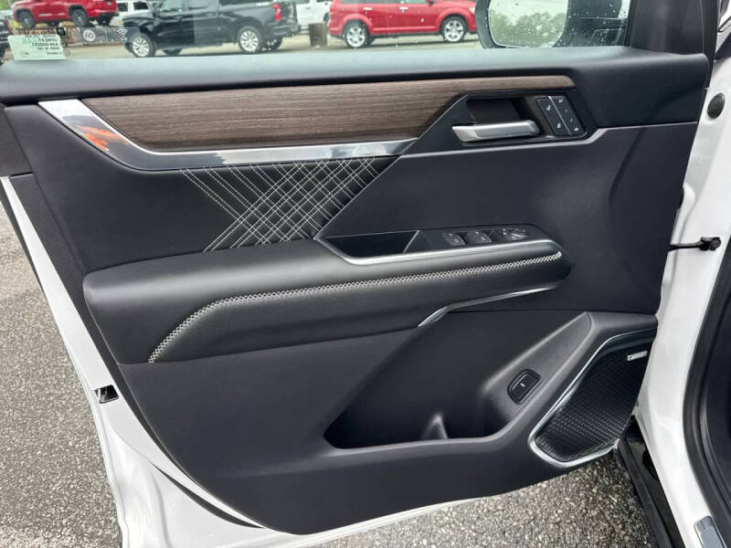 2024 GMC Acadia Denali