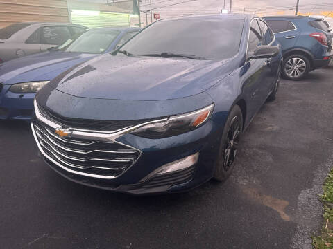 2019 Chevrolet Malibu for sale at Craven Cars in Louisville KY