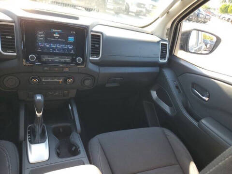 2024 Nissan Frontier SV