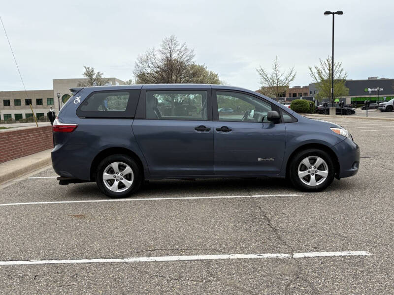 2017 Toyota Sienna L 7-Passenger