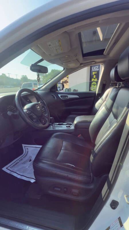 2017 Nissan Pathfinder