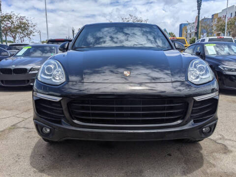 2017 Porsche Cayenne Platinum Edition
