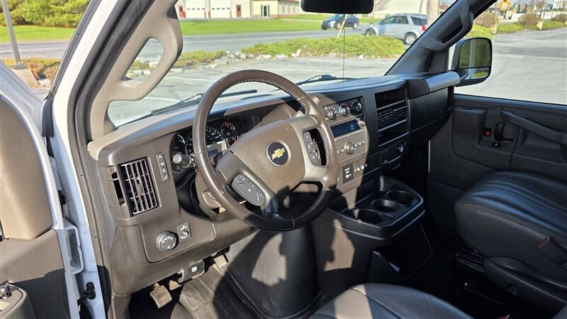 2023 Chevrolet Express 2500