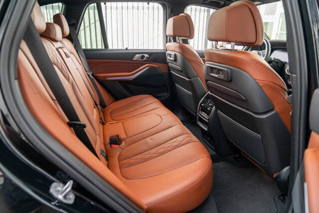 2022 BMW X5 37