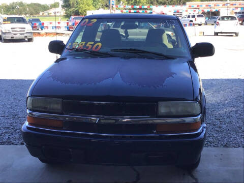 2002 Chevrolet S-10 for sale at K & E Auto Sales in Ardmore AL