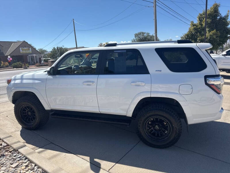 2024 Toyota 4Runner SR5