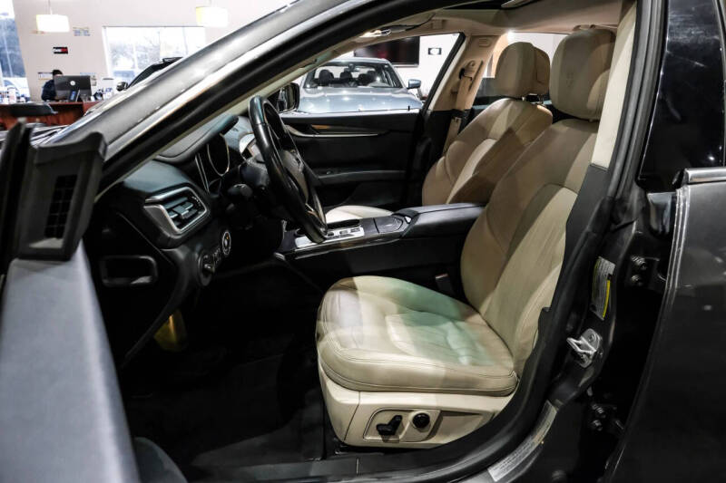 2016 Maserati Ghibli