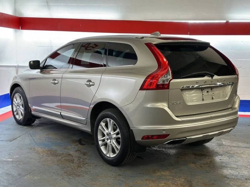 2015 Volvo XC60 T5 Drive-E Platinum