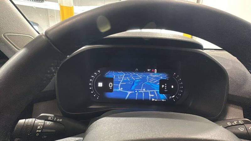 2023 Volvo XC40 B5 Plus Dark Theme