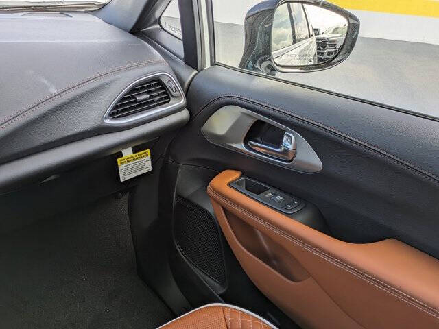 2026 Chrysler Pacifica Pinnacle