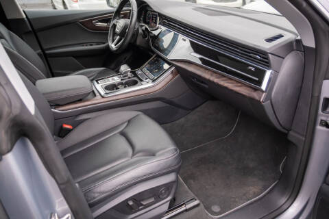2020 Audi Q8 quattro Premium Plus 55 TFSI