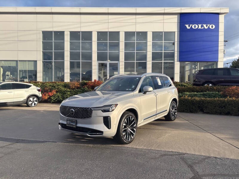 2025 Volvo XC90 B6 Plus Bright Theme 7P