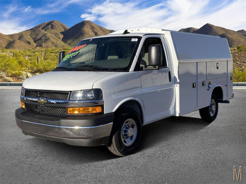 2022 Chevrolet Express Cutaway